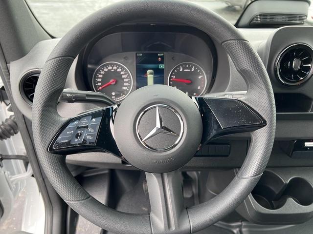 Photo of 2025 White Mercedes-Benz Sprinter 2500