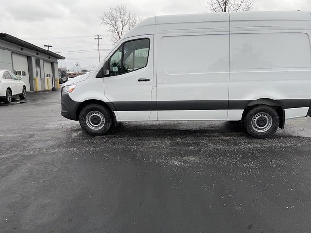 Photo of 2025 White Mercedes-Benz Sprinter 2500