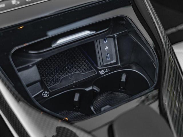 Photo of 2023 MANUFAKTUR Moonlight White Metallic Mercedes-Benz AMG SL 63