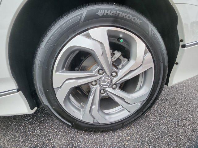 Photo of 2020 Platinum White Pearl Honda Accord