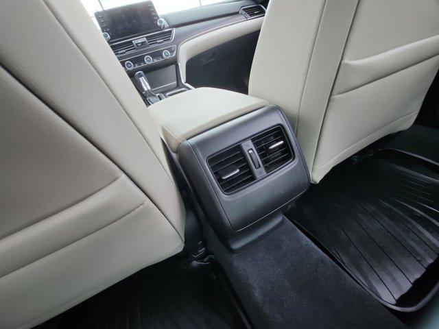 Photo of 2020 Platinum White Pearl Honda Accord