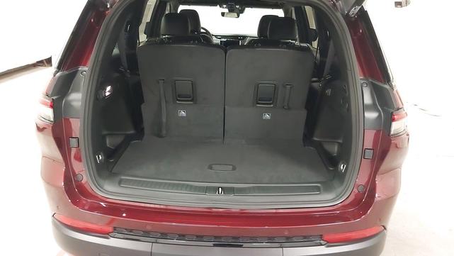 Photo of 2025 Velvet Red Pearlcoat Jeep Grand Cherokee L
