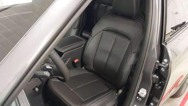 Photo of 2025 Baltic Gray Metallic Clearcoat Jeep Grand Cherokee L