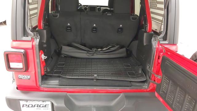 Photo of 2020 Firecracker Red Clearcoat Jeep Wrangler Unlimited