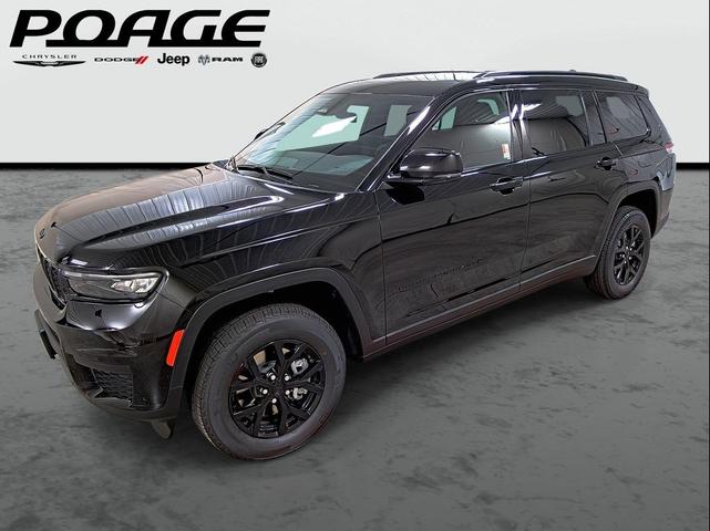 Photo of 2025 Diamond Black Crystal Pearlcoat Jeep Grand Cherokee L