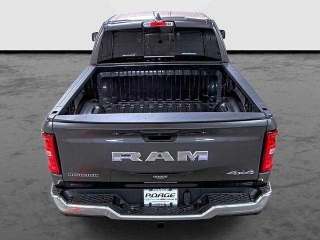 Photo of 2025 Granite Crystal Metallic Clearcoat RAM 1500