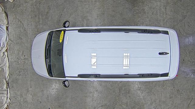 Photo of 2024 Bright White Clearcoat Chrysler Pacifica