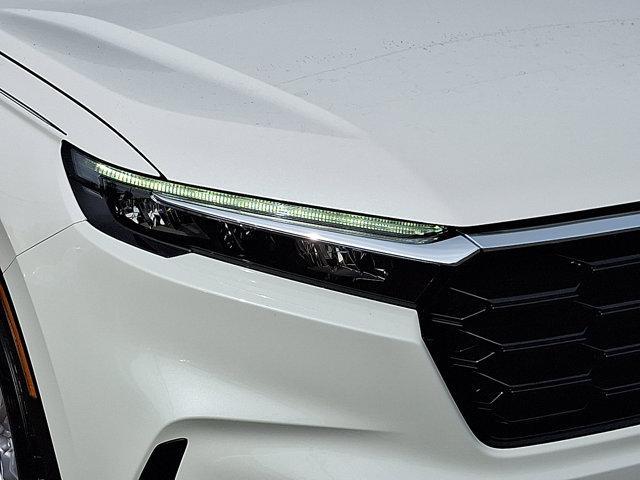Photo of 2024 White Honda CR-V