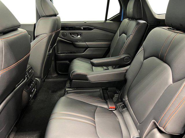 Photo of 2025 Sonic Gray Pearl Honda Pilot