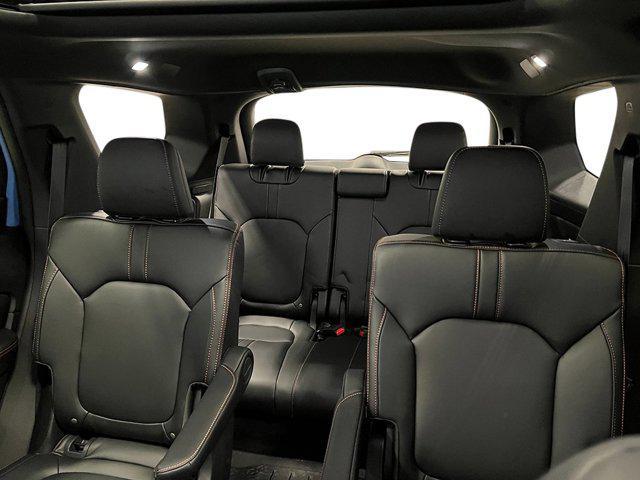 Photo of 2025 Sonic Gray Pearl Honda Pilot