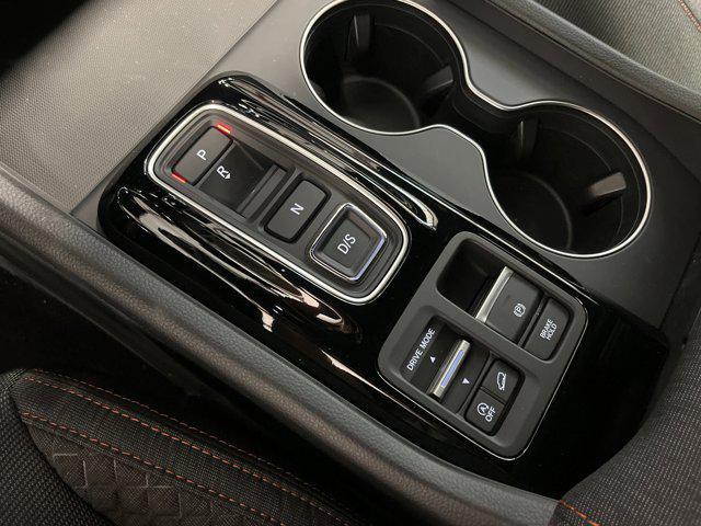 Photo of 2025 Platinum White Pearl Honda Pilot