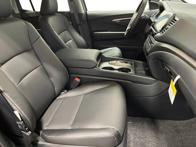 Photo of 2025 Platinum White Pearl Honda Ridgeline