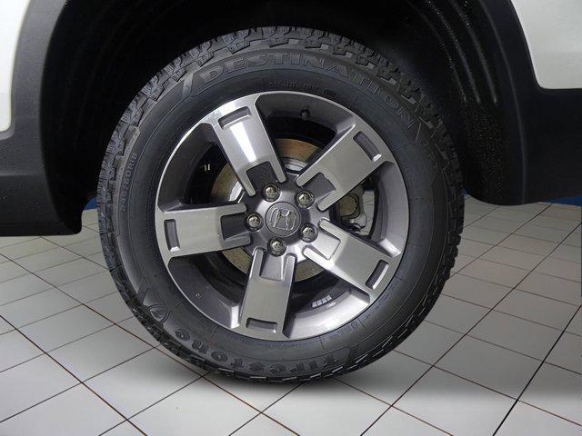 Photo of 2025 Platinum White Pearl Honda Ridgeline