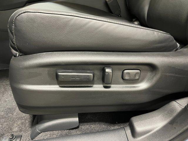 Photo of 2025 Platinum White Pearl Honda Ridgeline