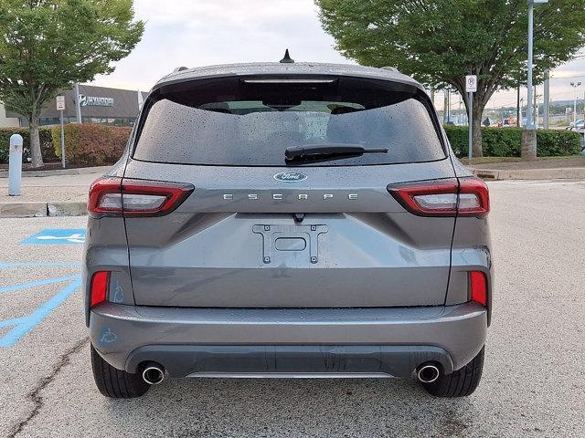 Photo of 2024 Carbonized Gray M Ford Escape