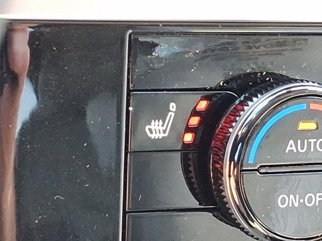 Photo of 2025 Super Black Nissan Pathfinder