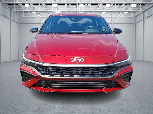 Photo of 2025 Ultimate Red Hyundai ELANTRA