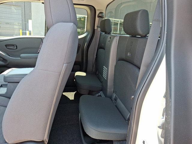 Photo of 2024 Glacier White Nissan Frontier