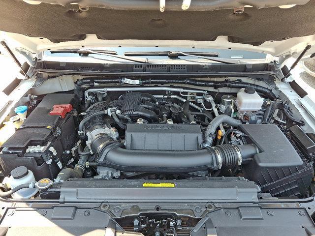 Photo of 2024 Glacier White Nissan Frontier