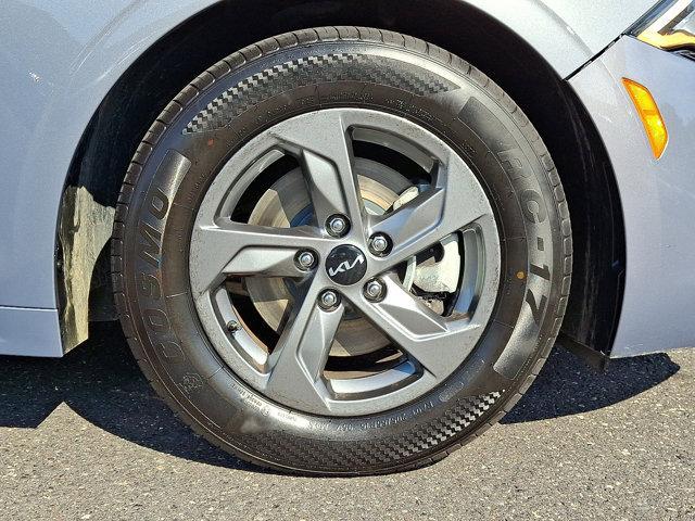 Photo of 2023 Everlasting Silver Kia K5
