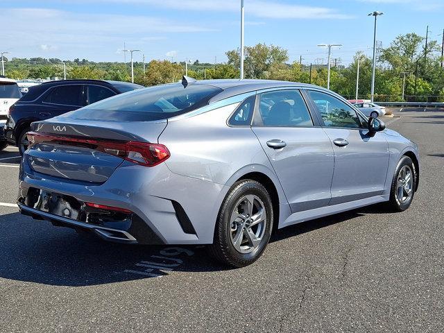Photo of 2023 Everlasting Silver Kia K5