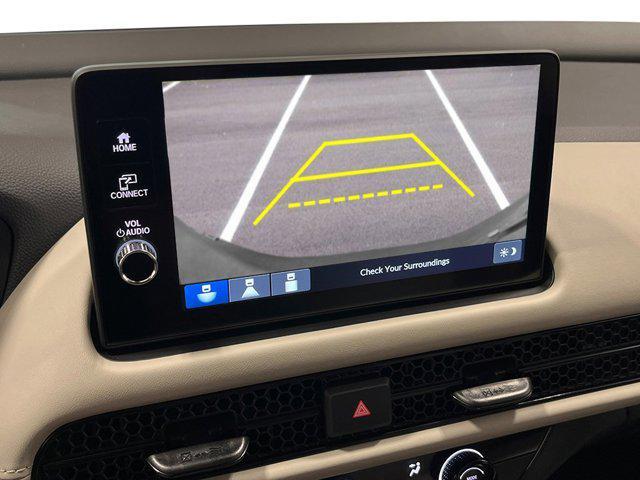 Photo of 2026 Platinum White Pearl Honda HR-V