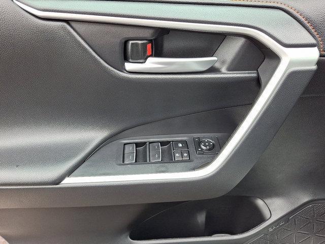 Photo of 2024 Ice Cap Toyota RAV4