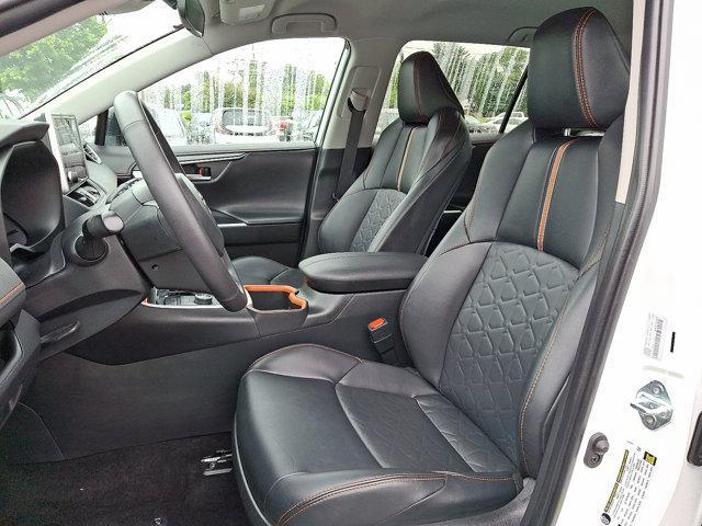 Photo of 2024 Ice Cap Toyota RAV4