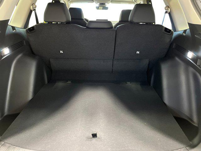 Photo of 2026 Platinum White Pearl Honda CR-V