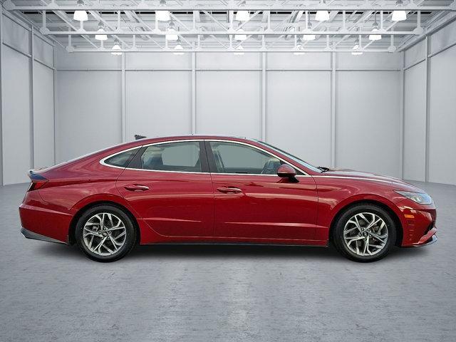 Photo of 2023 Ultimate Red Hyundai SONATA