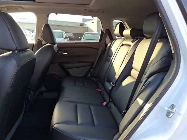Photo of 2023 Pearl White Tricoat Nissan Rogue