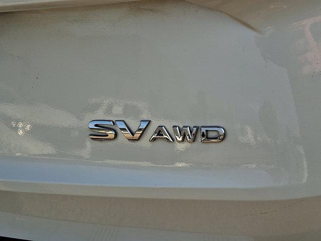 Photo of 2023 Pearl White Tricoat Nissan Rogue