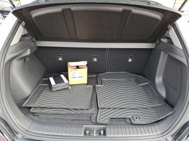 Photo of 2023 Lunar White Hyundai KONA