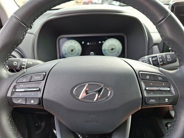 Photo of 2023 Lunar White Hyundai KONA