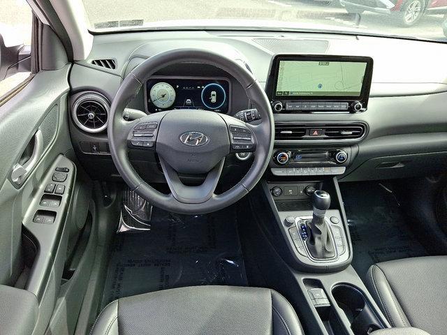 Photo of 2023 Lunar White Hyundai KONA