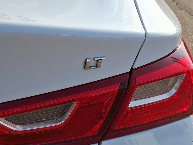 Photo of 2023 Summit White Chevrolet Malibu