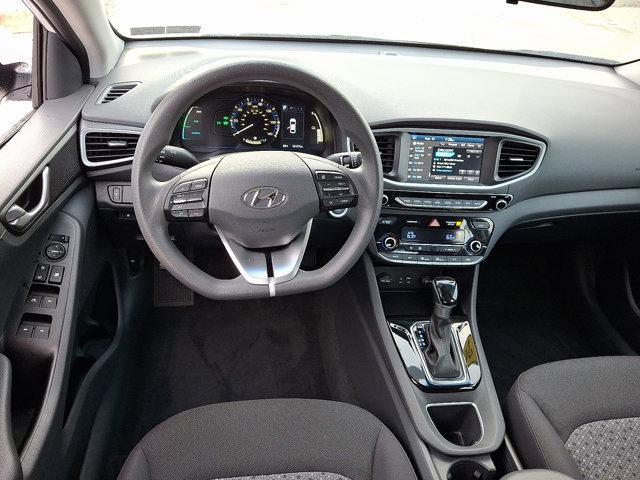 Photo of 2017 Ceramic White Hyundai IONIQ Hybrid
