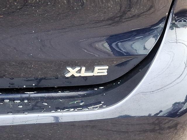 Photo of 2023 Blue Toyota Highlander