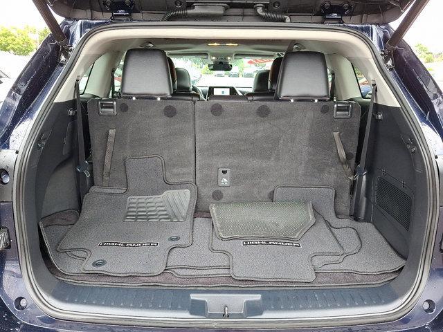 Photo of 2023 Blue Toyota Highlander