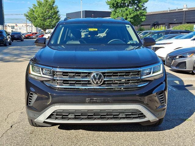 Photo of 2021 Deep Black Pearl   2T2t Volkswagen Atlas