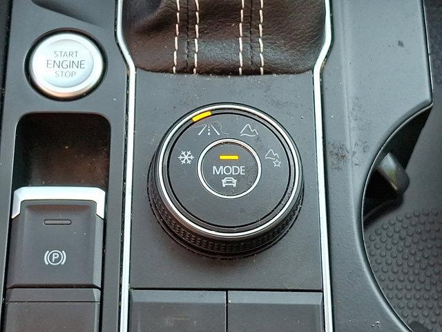 Photo of 2021 Deep Black Pearl   2T2t Volkswagen Atlas