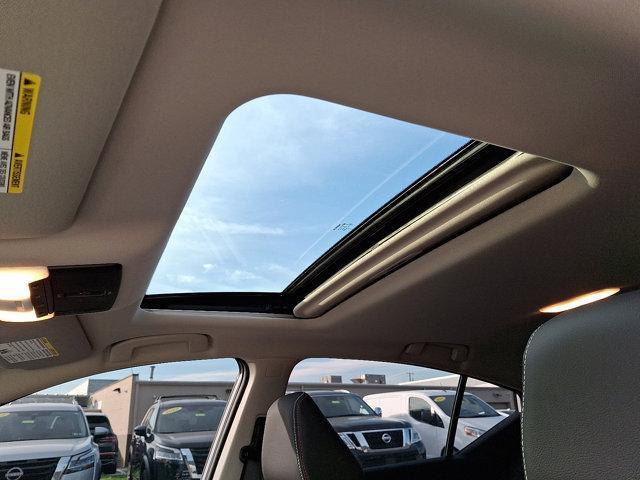 Photo of 2025 Gray Sky Pearl Nissan Altima