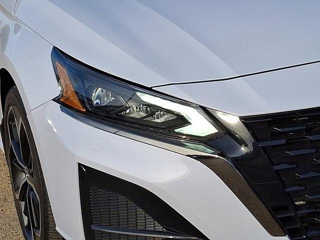 Photo of 2025 Gray Sky Pearl Nissan Altima