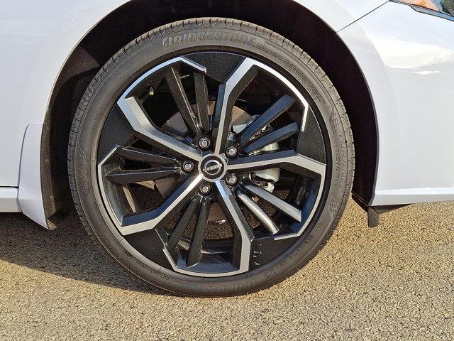 Photo of 2025 Gray Sky Pearl Nissan Altima