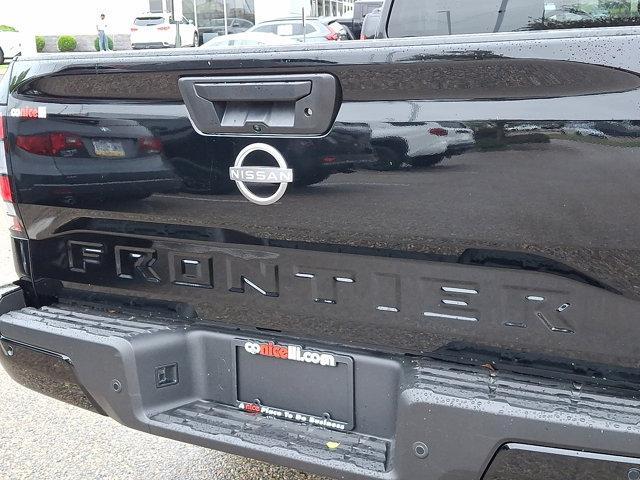 Photo of 2025 Super Black Nissan Frontier