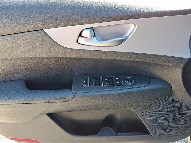 Photo of 2024 Steel Gray Kia Forte