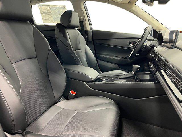 Photo of 2025 Platinum White Pearl Honda Accord Hybrid