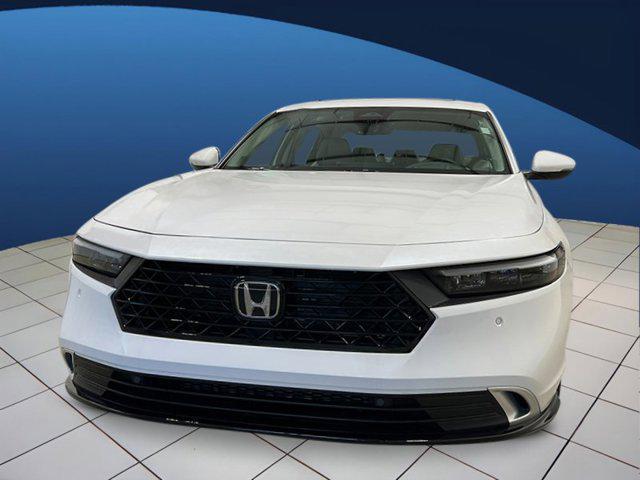 Photo of 2025 Platinum White Pearl Honda Accord Hybrid