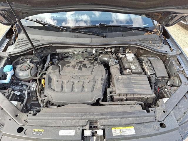 Photo of 2024 Platinum Gray Metallic Volkswagen Tiguan