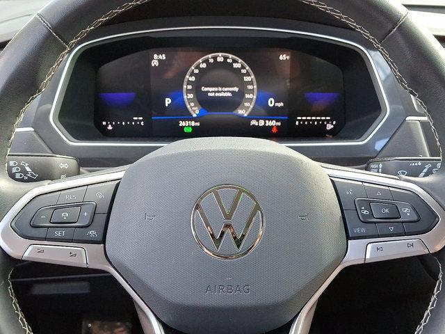 Photo of 2024 Platinum Gray Metallic Volkswagen Tiguan